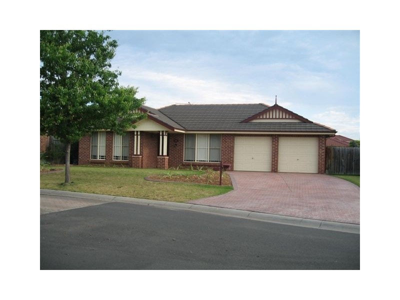 12 Brickendon, Wattle Grove NSW 2173
