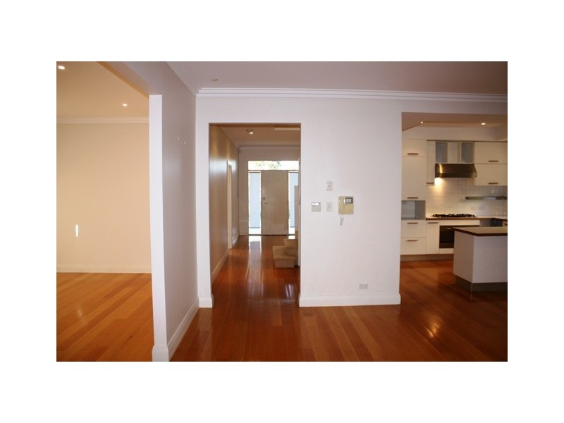 12 Barrack Circuit, Macquarie Links NSW 2565