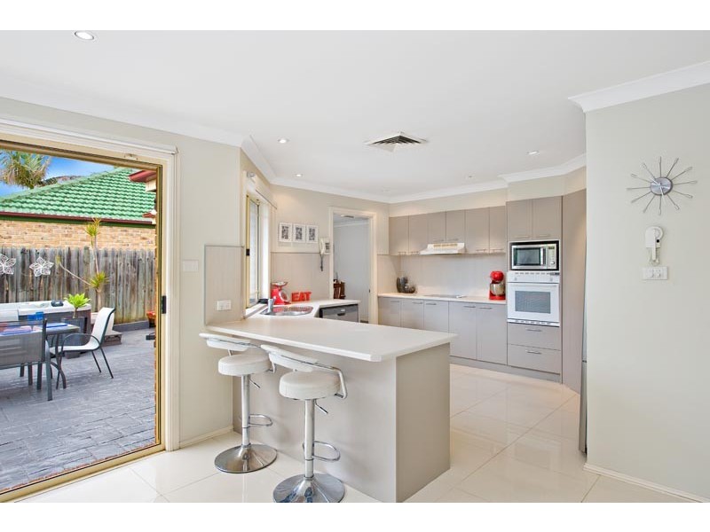 21  Gracemere Crt, Wattle Grove NSW 2173