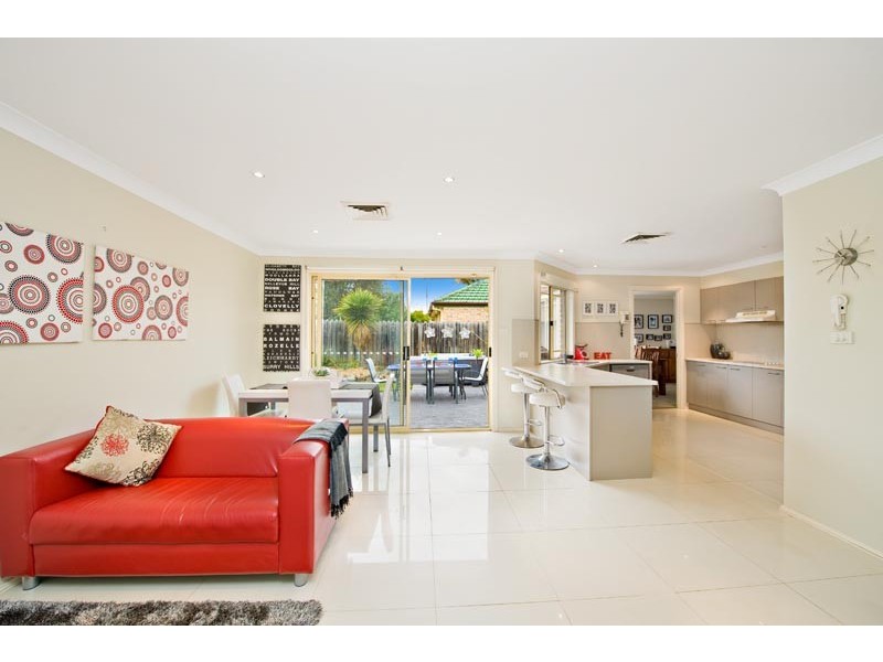 21  Gracemere Crt, Wattle Grove NSW 2173