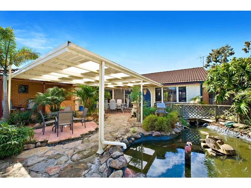 11  Lanyon Crt, Wattle Grove NSW 2173