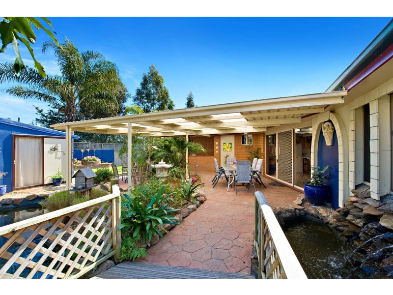 11  Lanyon Crt, Wattle Grove NSW 2173