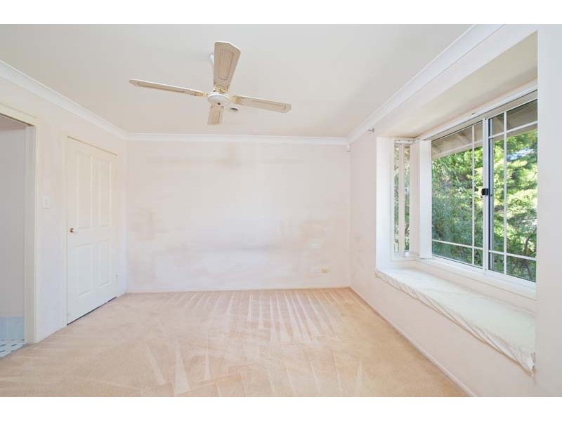 21  Castlerock Court, Wattle Grove NSW 2173