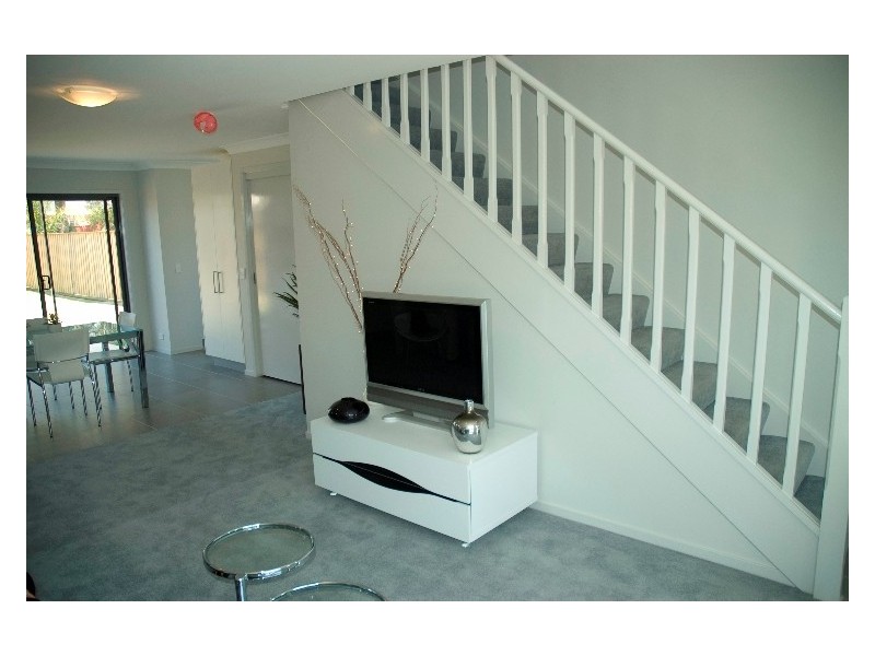 30 Whitfield Pde, Hammondville NSW 2170