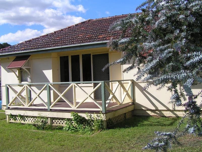 8 Mubo Crescent, Holsworthy NSW 2173