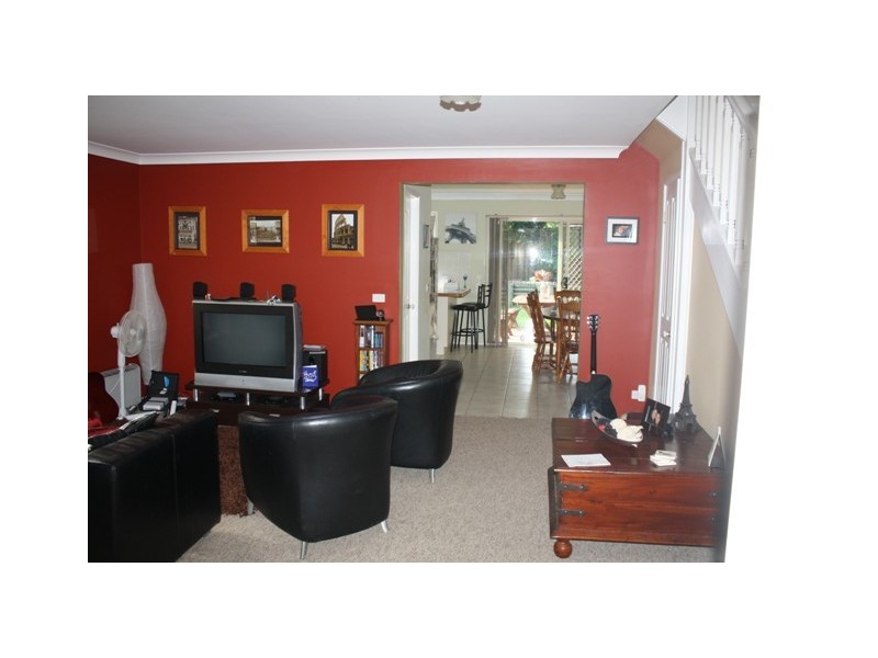 103 Pine Rd, Casula NSW 2170