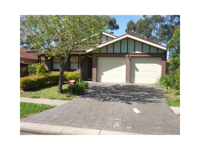 25 Corryton Crt, Wattle Grove NSW 2173