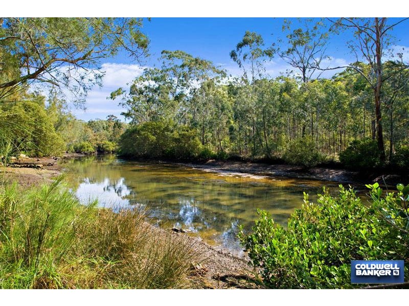 19  Bingara Drive, Sandy Point NSW 2172