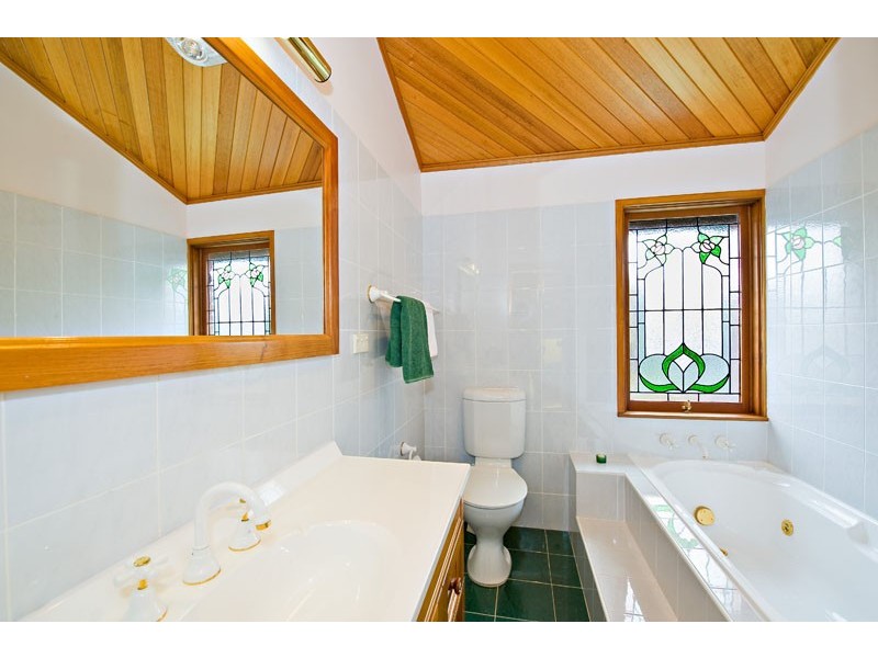 19  Bingara Drive, Sandy Point NSW 2172