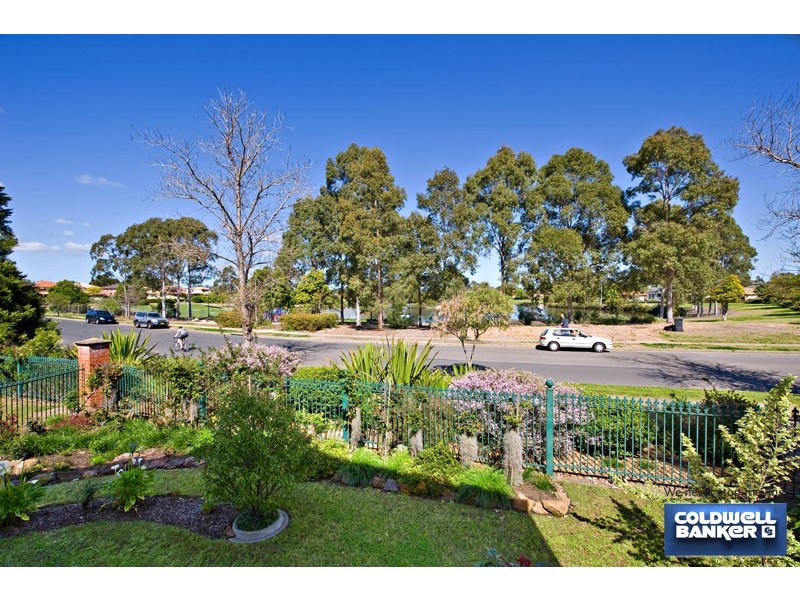 13  Torrens Crt, Wattle Grove NSW 2173