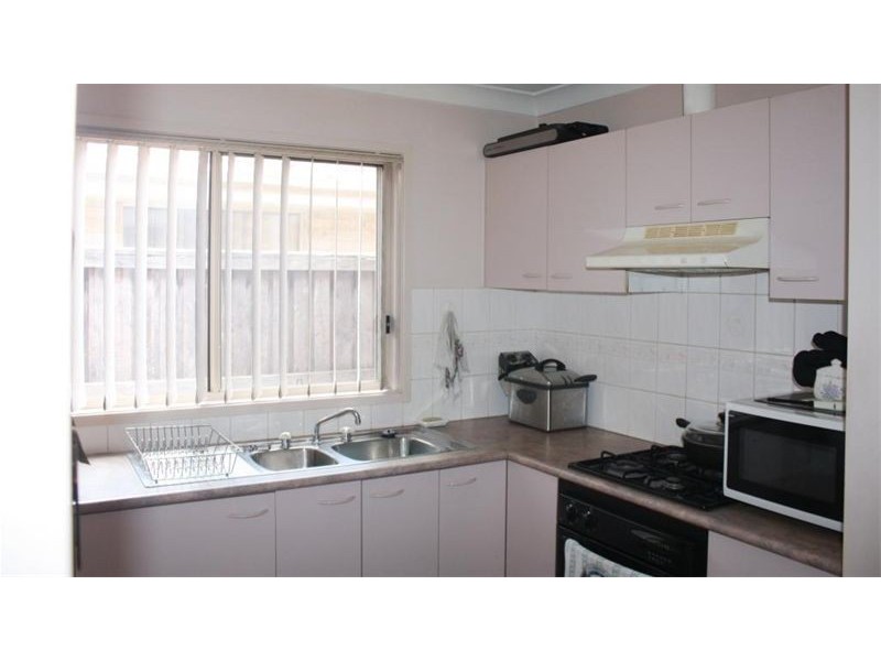 12 Sandover Court, Wattle Grove NSW 2173