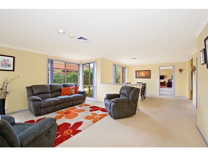 18 Cassinia Court, Wattle Grove NSW 2173