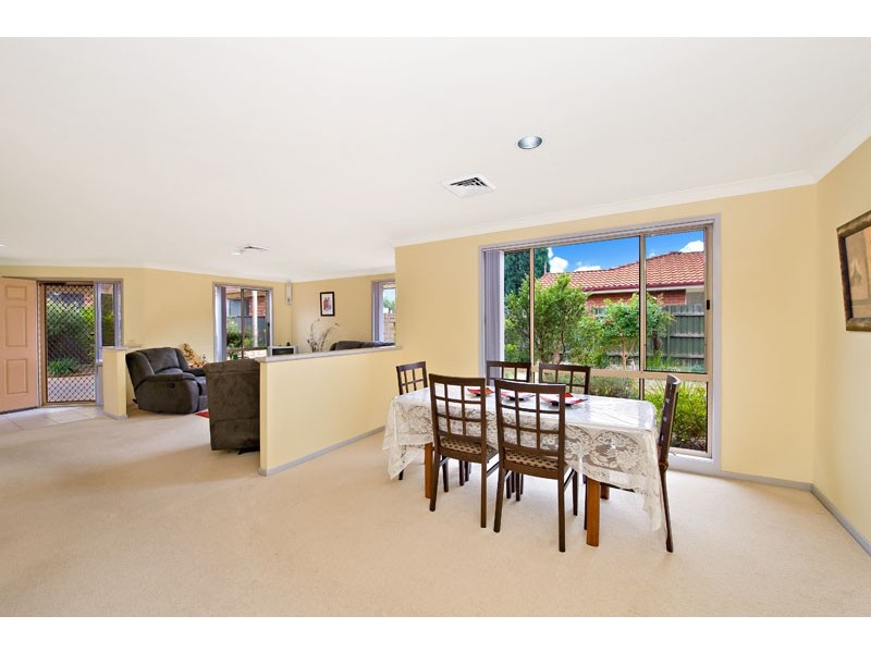 18 Cassinia Court, Wattle Grove NSW 2173
