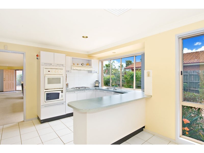18 Cassinia Court, Wattle Grove NSW 2173