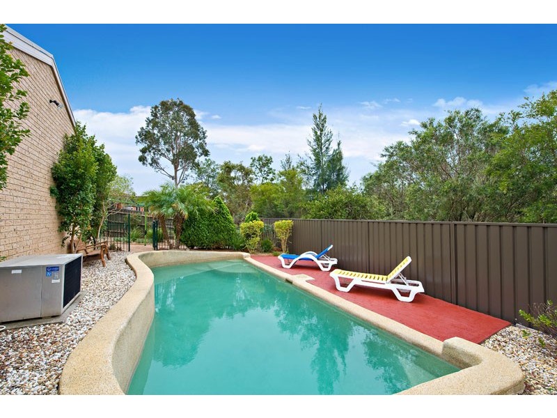 18 Cassinia Court, Wattle Grove NSW 2173