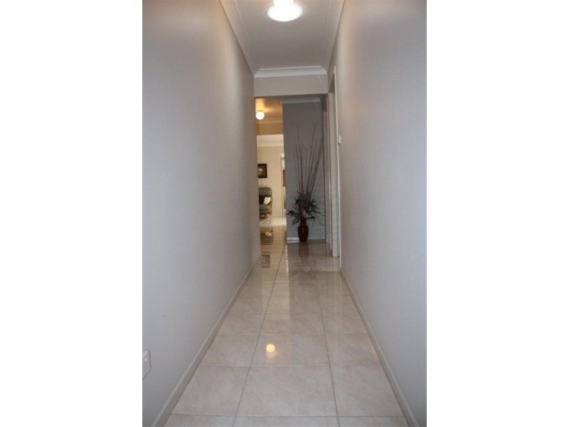 9 Merrang Court, Wattle Grove NSW 2173