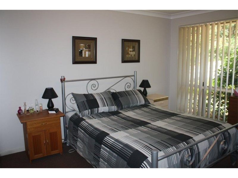 9 Merrang Court, Wattle Grove NSW 2173