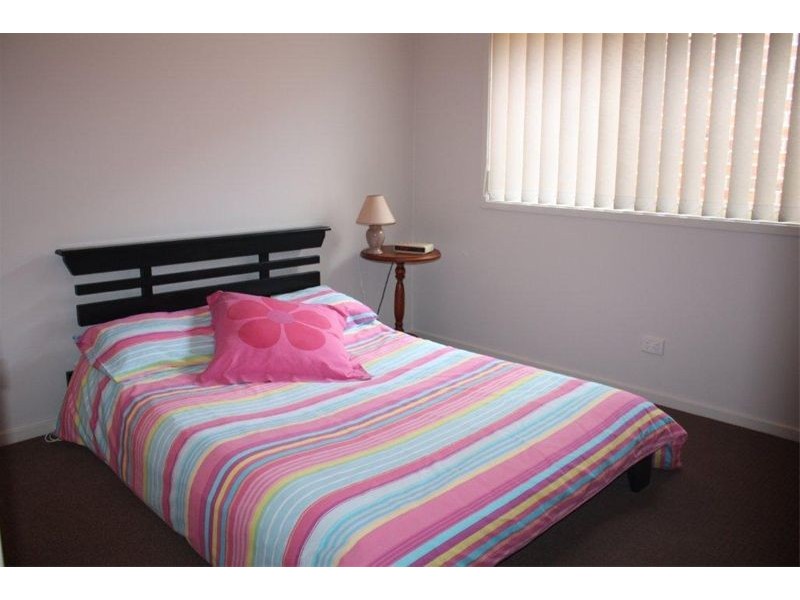 9 Merrang Court, Wattle Grove NSW 2173