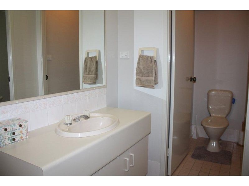 9 Merrang Court, Wattle Grove NSW 2173