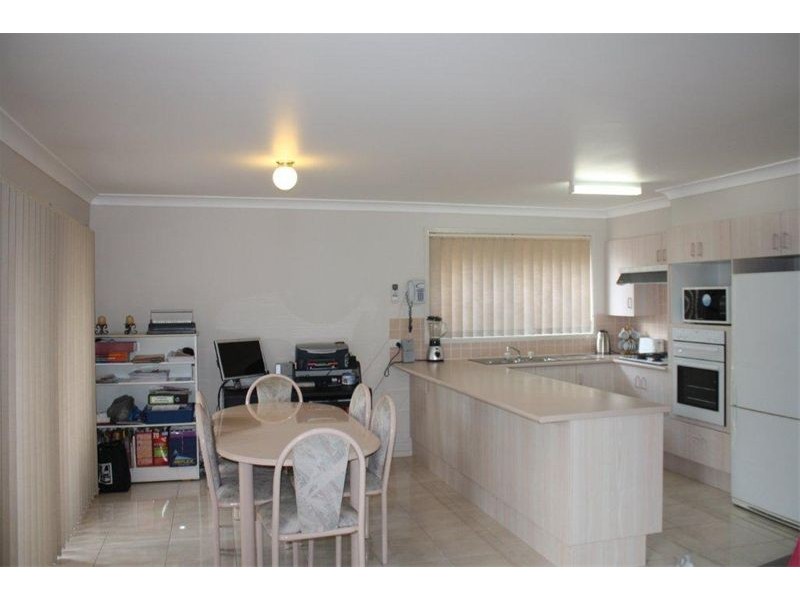 9 Merrang Court, Wattle Grove NSW 2173