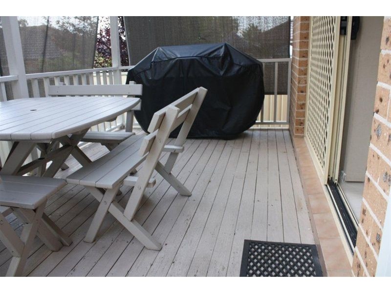 9 Merrang Court, Wattle Grove NSW 2173