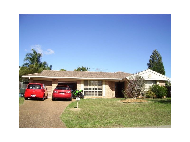 24 Elata Crt, Wattle Grove NSW 2173