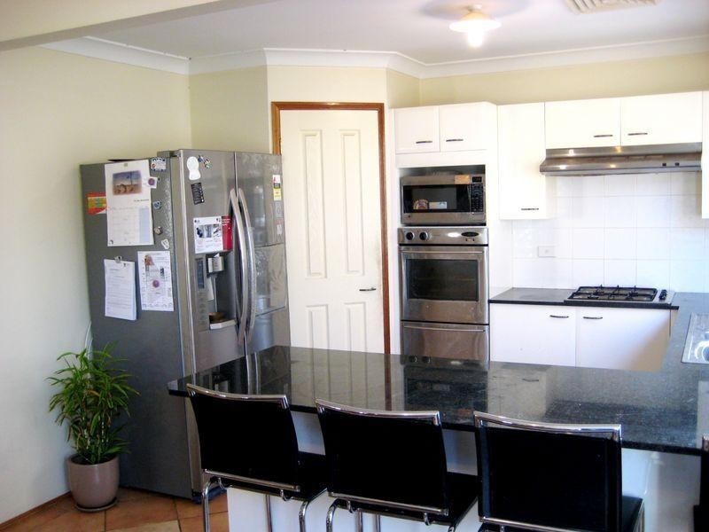 1  Punctata Crt, Voyager Point NSW 2172