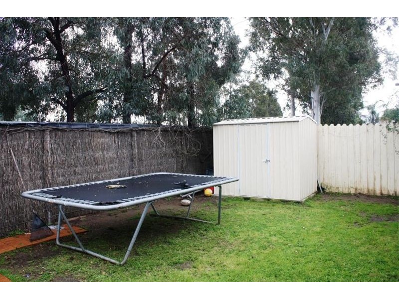 9 Tomago Court, Wattle Grove NSW 2173