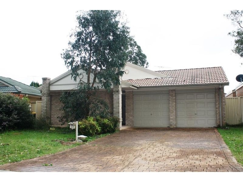 17 Mariala Crt, Wattle Grove NSW 2173