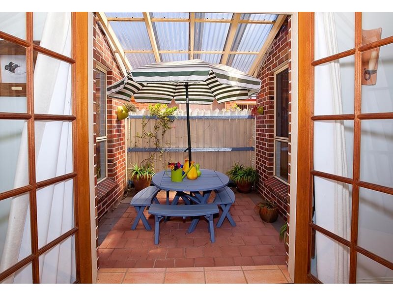 19  Como Crt, Wattle Grove NSW 2173