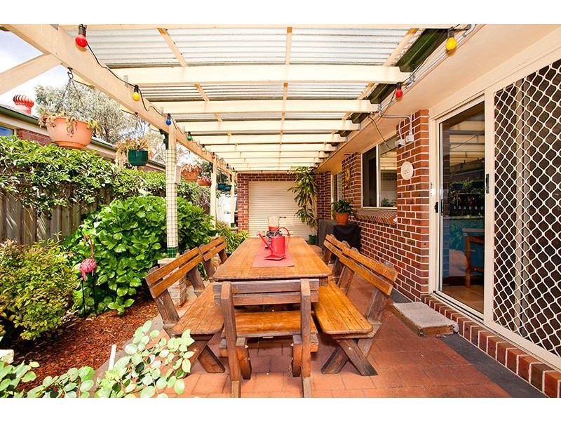 19  Como Crt, Wattle Grove NSW 2173