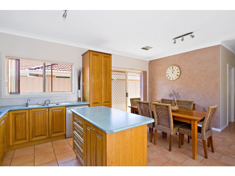 20 Beltana Crt, Wattle Grove NSW 2173