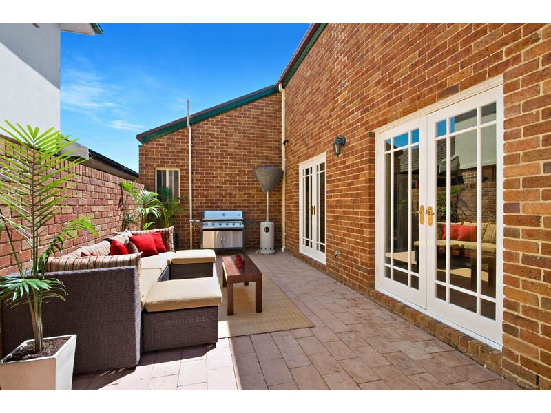 20 Beltana Crt, Wattle Grove NSW 2173