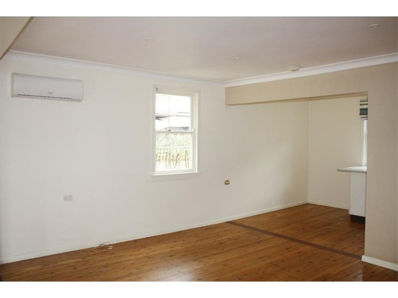 135 Bardia  Pde, Holsworthy NSW 2173