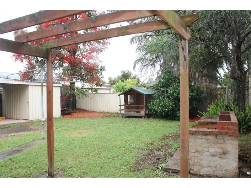 135 Bardia  Pde, Holsworthy NSW 2173