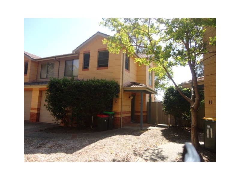 10/11-13 Armata Court, Wattle Grove NSW 2173