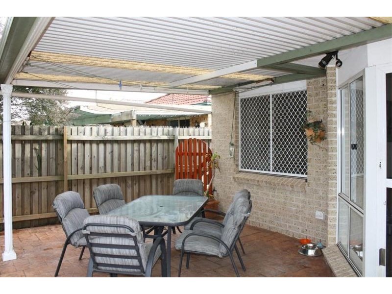 21 Tweed Crt, Wattle Grove NSW 2173