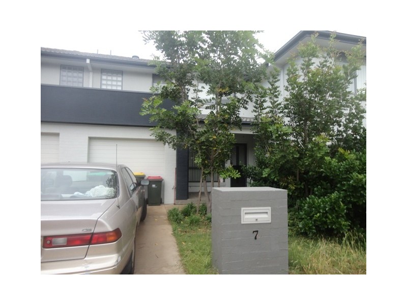 7 Acton, Holsworthy NSW 2173