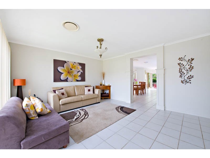 16 Geebung Crt, Voyager Point NSW 2172