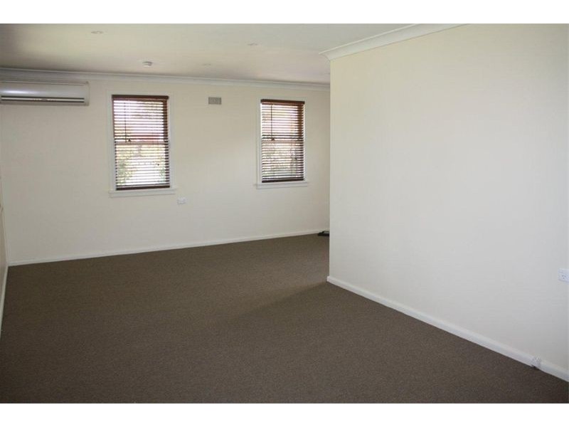 15  Mubo Cres, Holsworthy NSW 2173