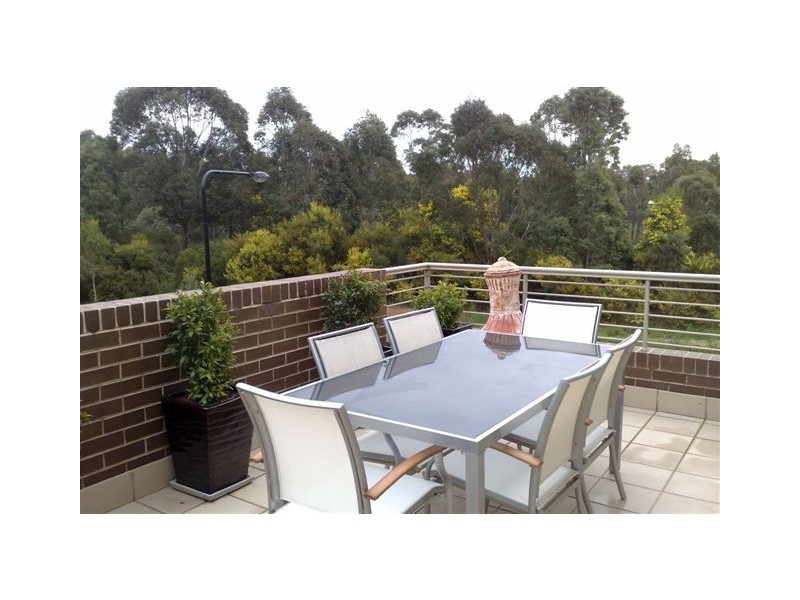 2/15  Parkwood Rd, Holsworthy NSW 2173