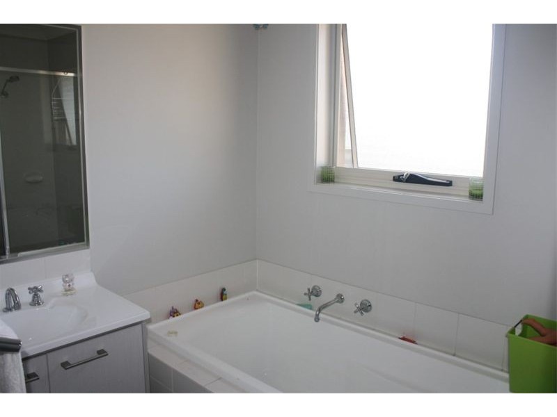 2/15  Parkwood Rd, Holsworthy NSW 2173