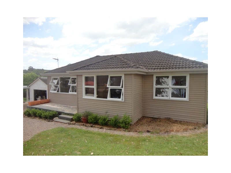 15 Cowper Street, Picton NSW 2571