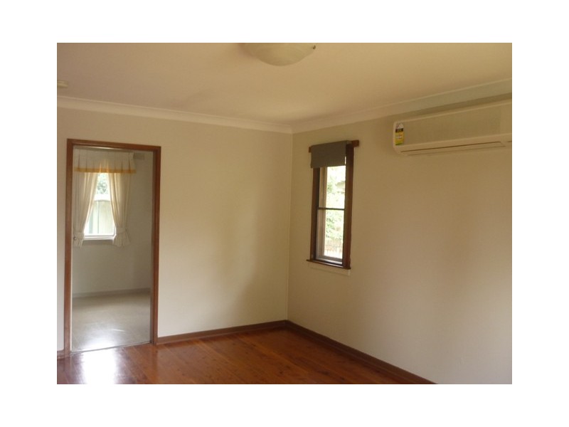 6 Brallos Ave, Holsworthy NSW 2173