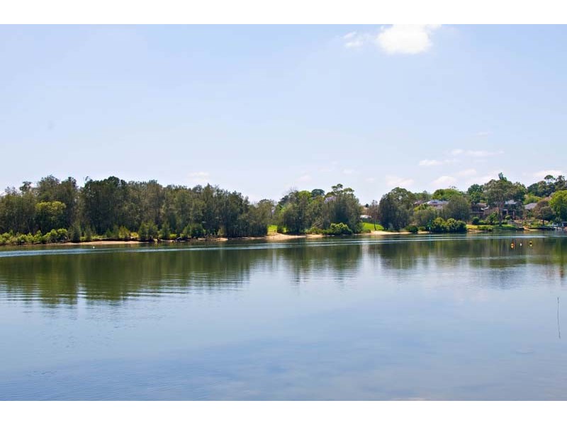 8 Riverheights Rd, Pleasure Point NSW 2172