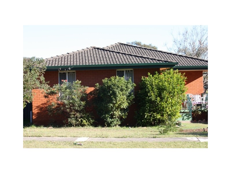 11 Rix Ave, Hammondville NSW 2170