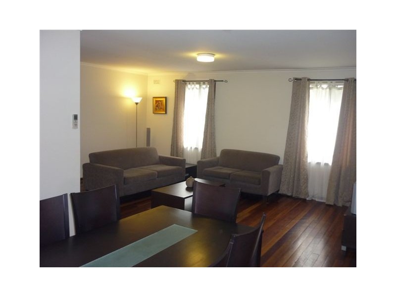 11 Rix Ave, Hammondville NSW 2170