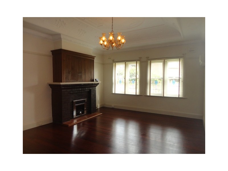 24b Canberra Ave, Casula NSW 2170