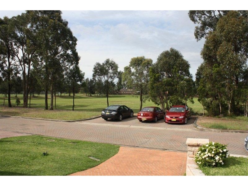 12  Esher Mews, Wattle Grove NSW 2173