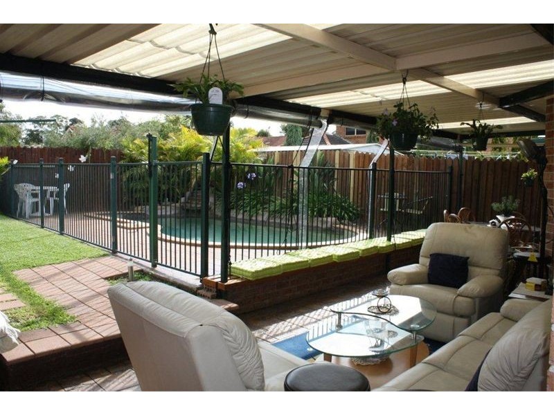 12  Esher Mews, Wattle Grove NSW 2173